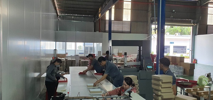 Nhà máy in Catalogue giá rẻ HVH