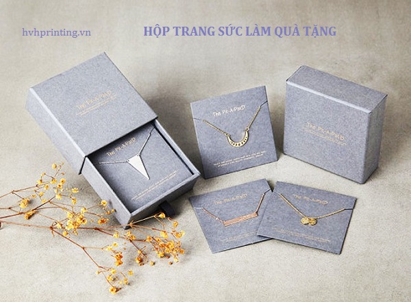 Hộp quà trang sức tặng bố mẹ
